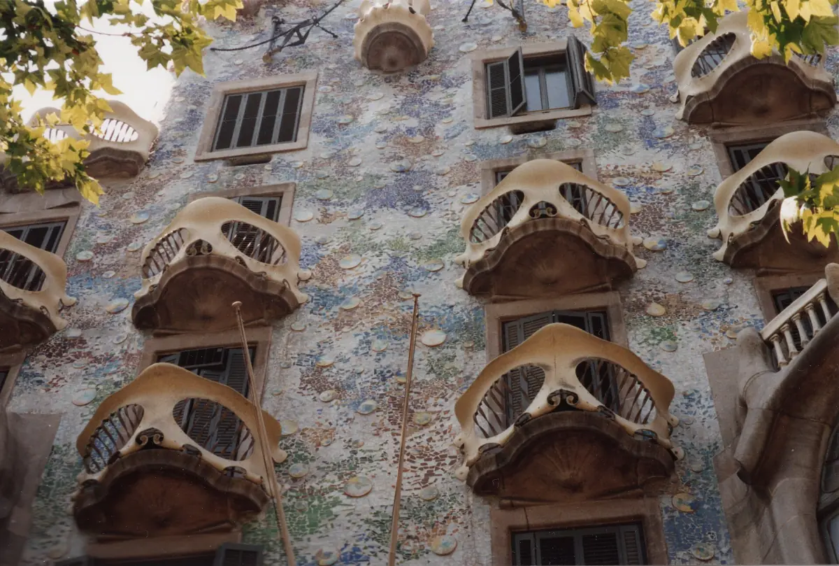 The mask-shaped balconies of Casa Batlló