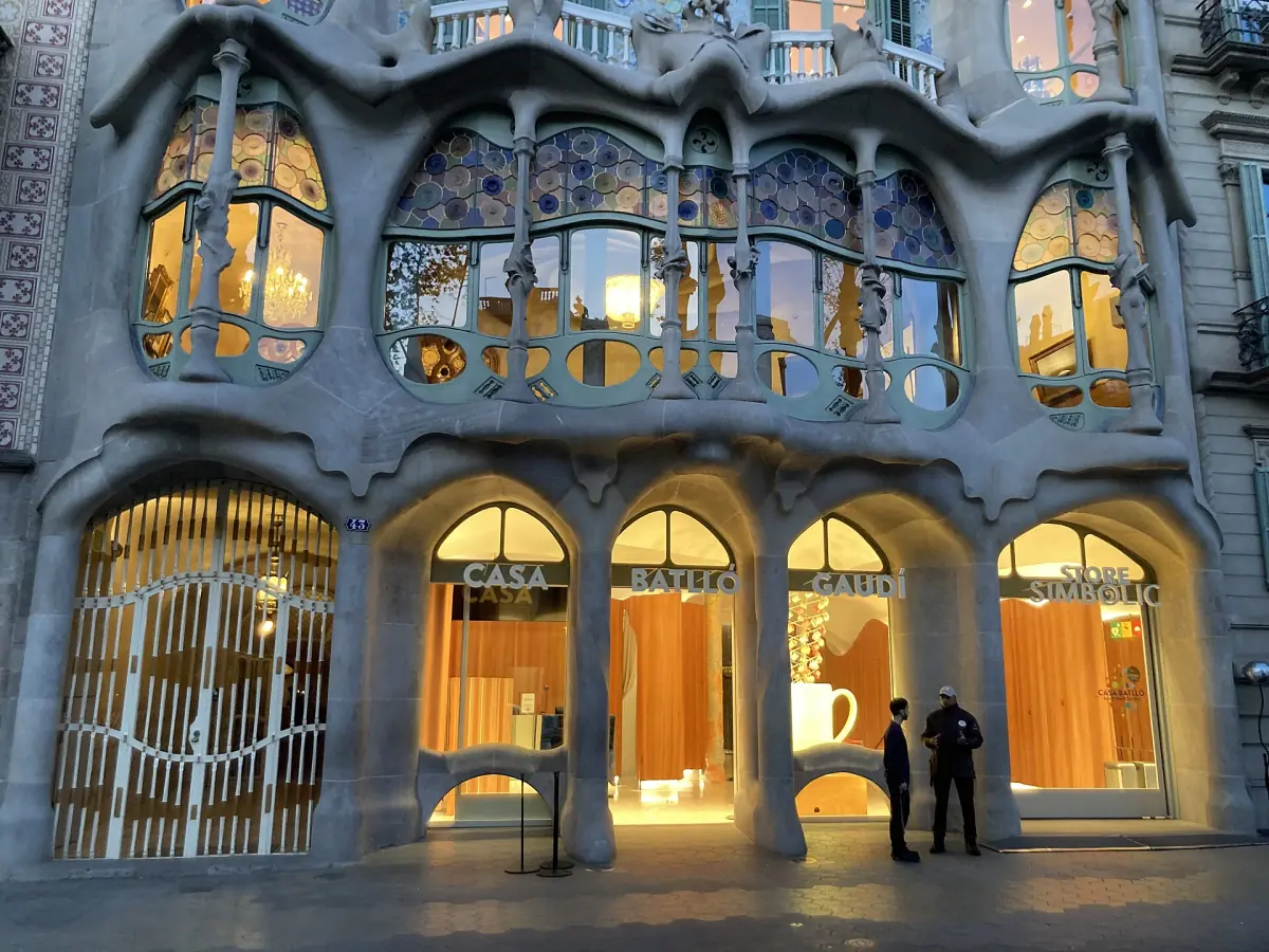 The lower floors of Casa Batlló in the early morning