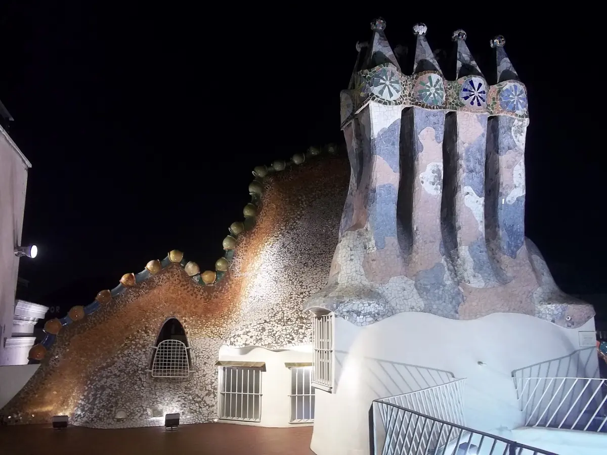 The rooftop terrace of Casa Batlló at night